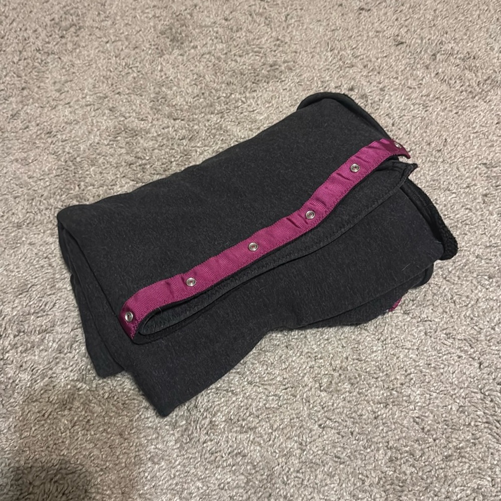 Lululemon Vinyasa Snap Scarf